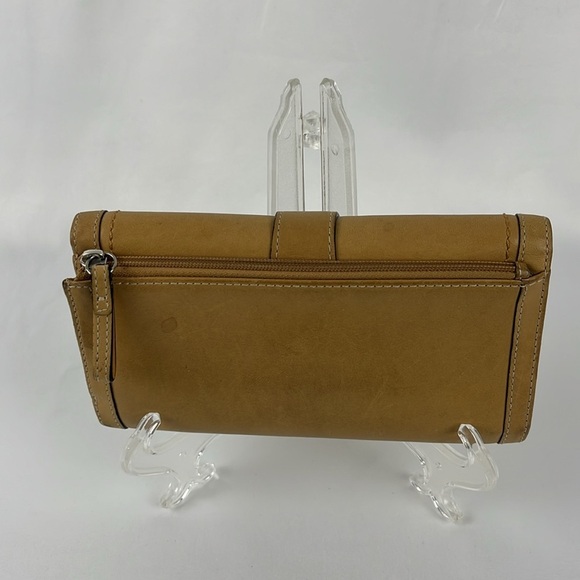 Coach Soho Nude Tan Large Leather Trifold Wallet Silver Buckle w/Checkbook Cover - Picture 2 of 13